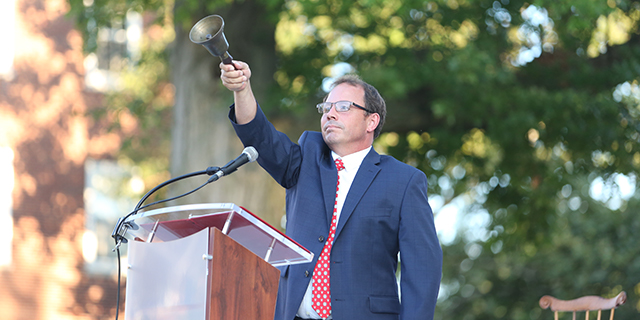 Pres. Feller Rings In the Class of 2024